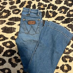 Wrangler Women's Classic Blue Boot Cut Jeans